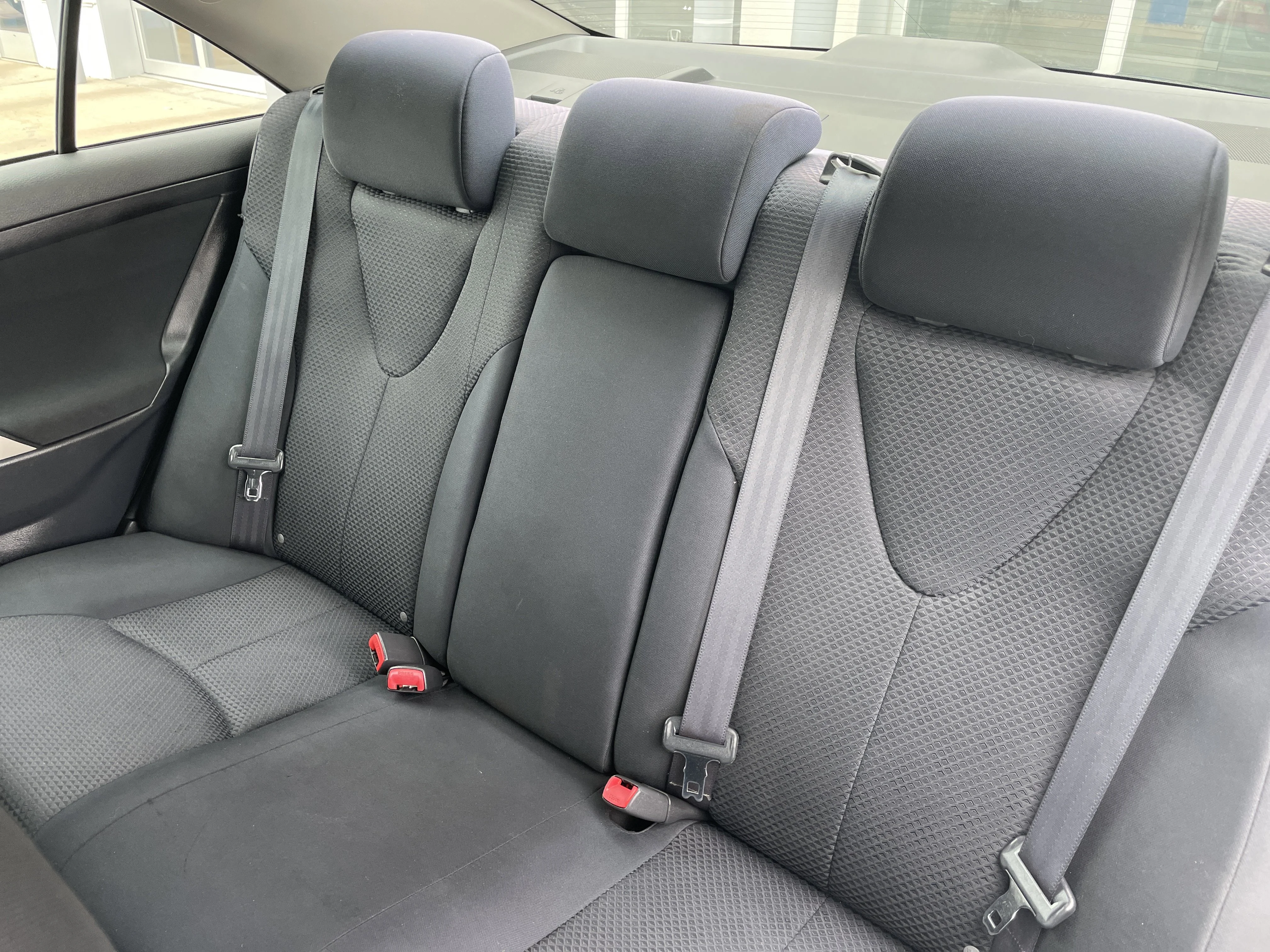 Used 2007 Aloe Green Metallic Toyota SE image 12