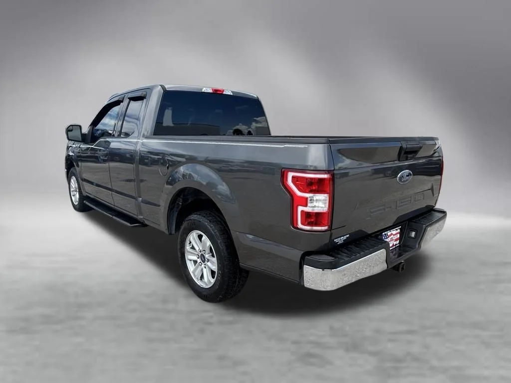 Used 2018 Magnetic Ford XLT image 7