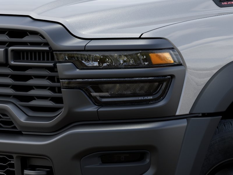 New 2026 Silver-Zynith Exterior Paint RAM TRADESMAN image 6