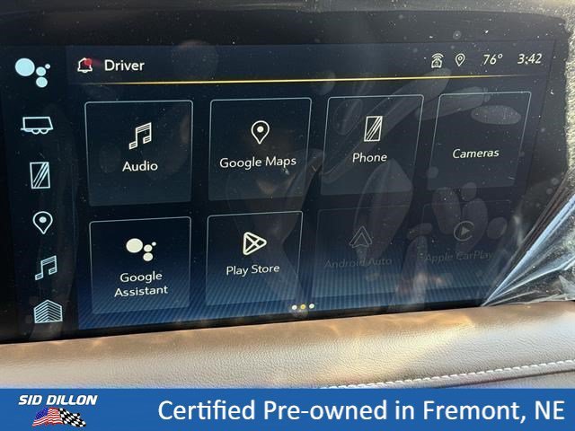 Used 2023 Iridescent Pearl Tricoat Chevrolet High Country image 4