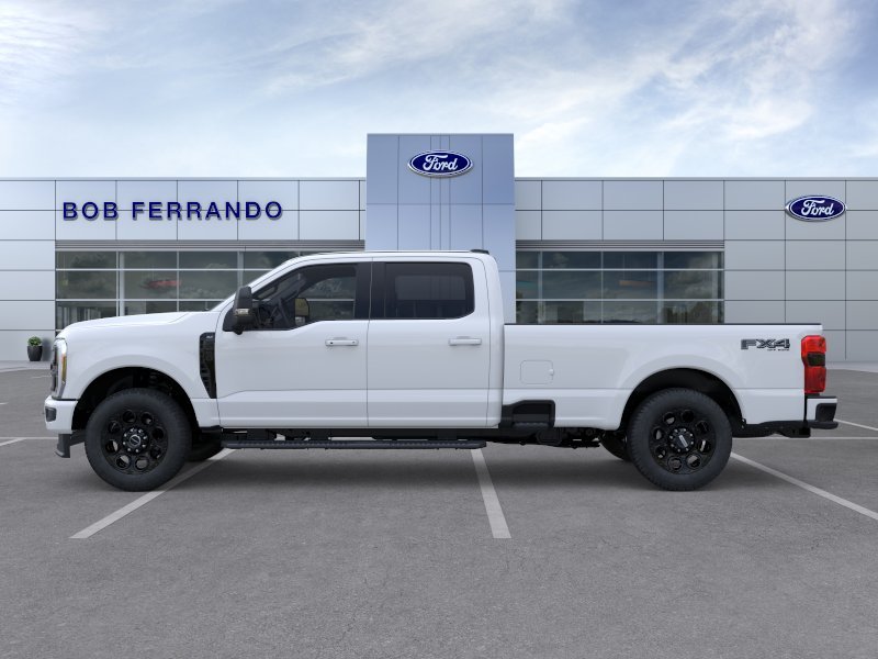 New 2026 Oxford White Ford F-350® XLT image 15