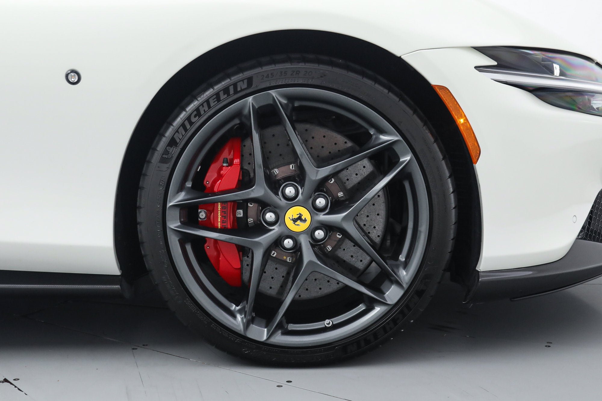 Certified Used 2025 Bianco Italia Ferrari  image 39