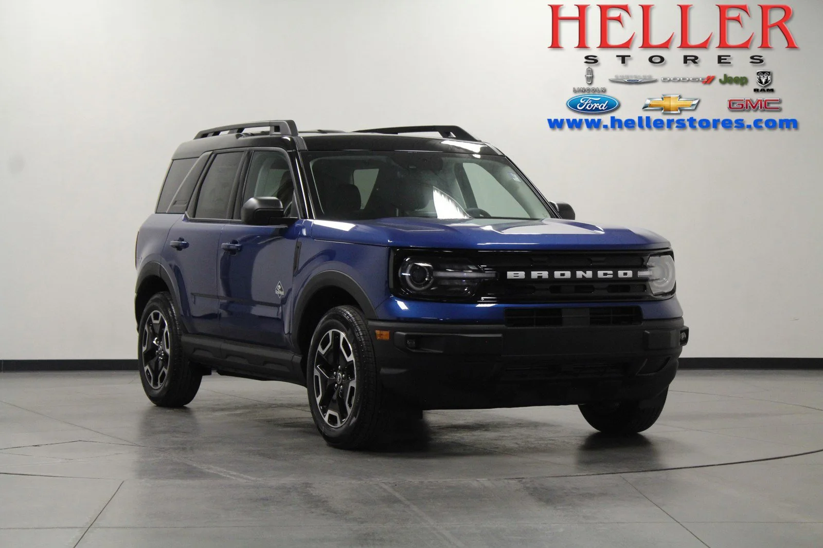 Used 2024 Atlas Blue Metallic Ford Outer Banks image 1