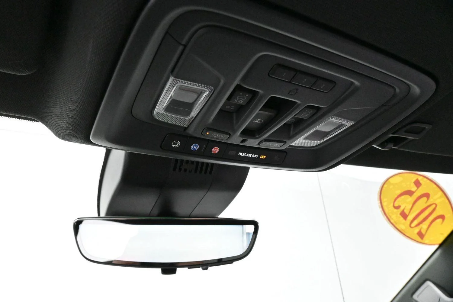 Used 2025 Sterling Metallic GMC AT4 image 27