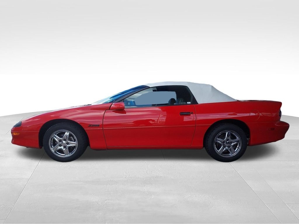 Used 1997 Red Chevrolet Z28 image 2
