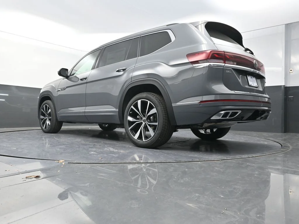 New 2026  Volkswagen 2.0T SEL Premium R-Line image 26