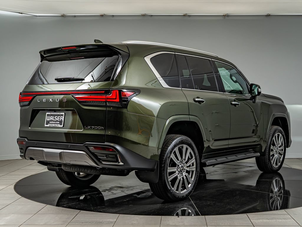 New 2025 Nori Green Pearl Lexus 700h Ultra Luxury image 5