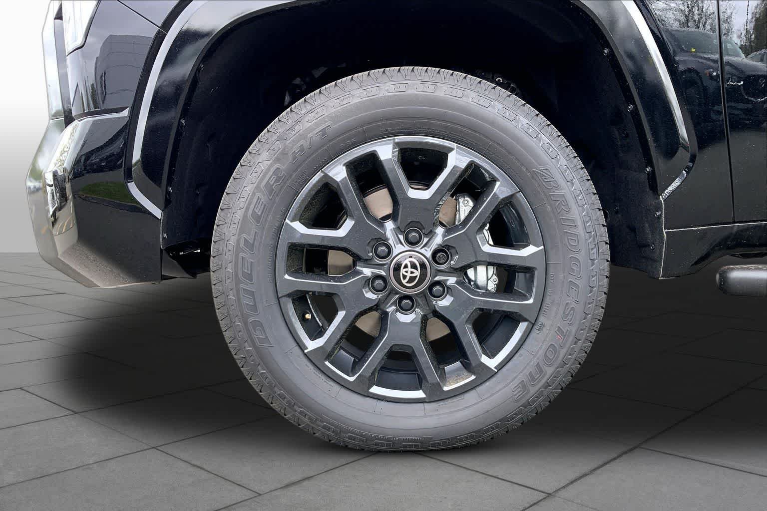 New 2026 Midnight Black Metallic Toyota Platinum image 11