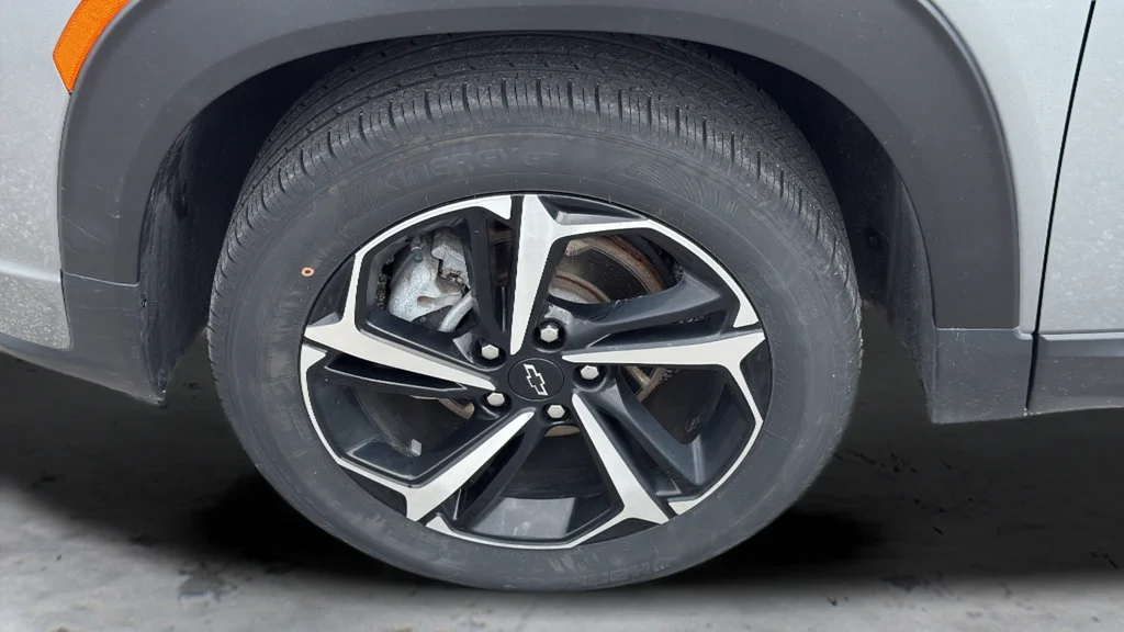 Used 2023 Sterling Gray Metallic Chevrolet RS image 30