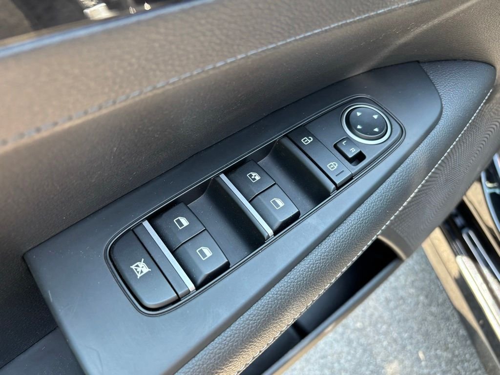 Used 2023 Black Kia GT-Line image 21