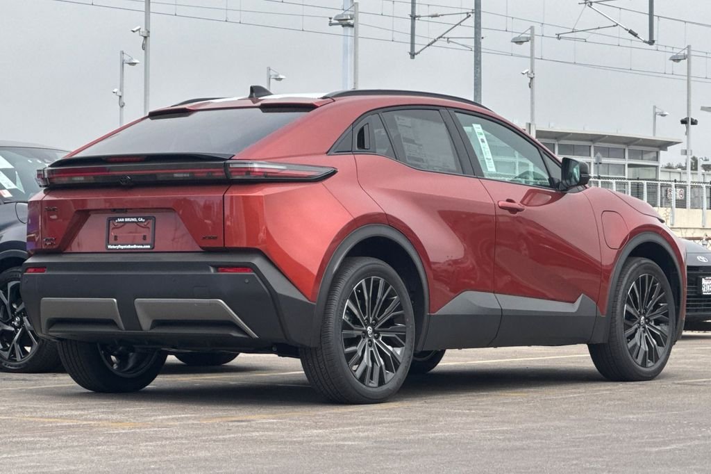 New 2026 Tandoori Toyota  XSE image 5