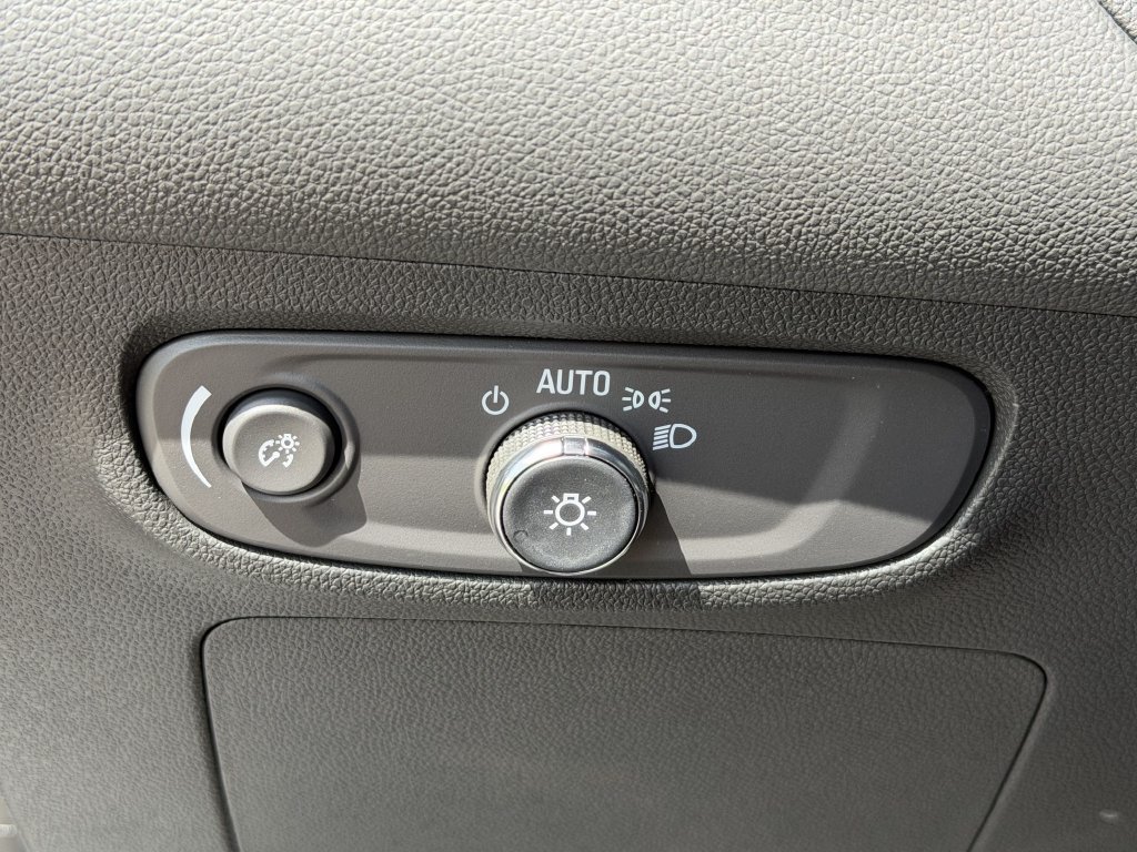 2026 Buick Encore GX Sport Touring - Photo 28