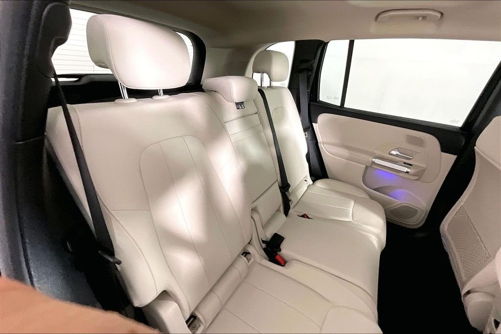 Used 2026 Black Mercedes-Benz GLB 250 image 19