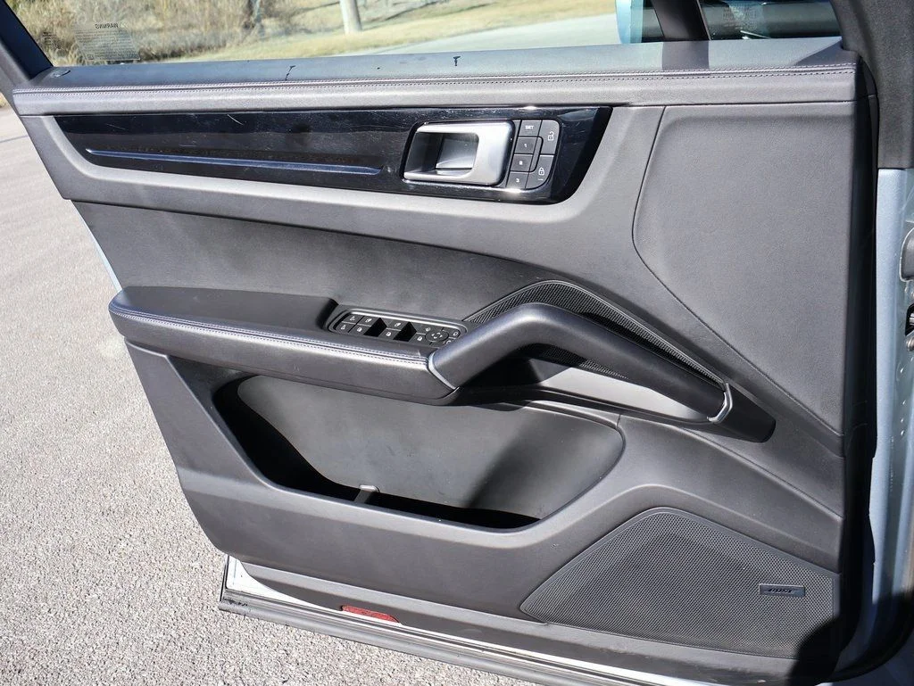 2023 Porsche Cayenne GTS - Photo 35