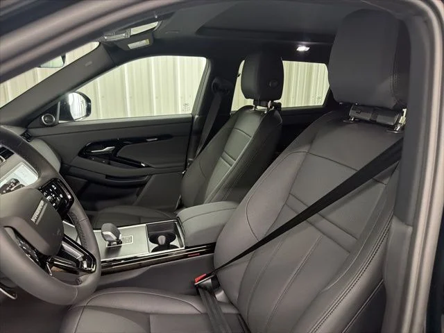 New 2026 Santorini Black Metallic Land Rover Dynamic image 11