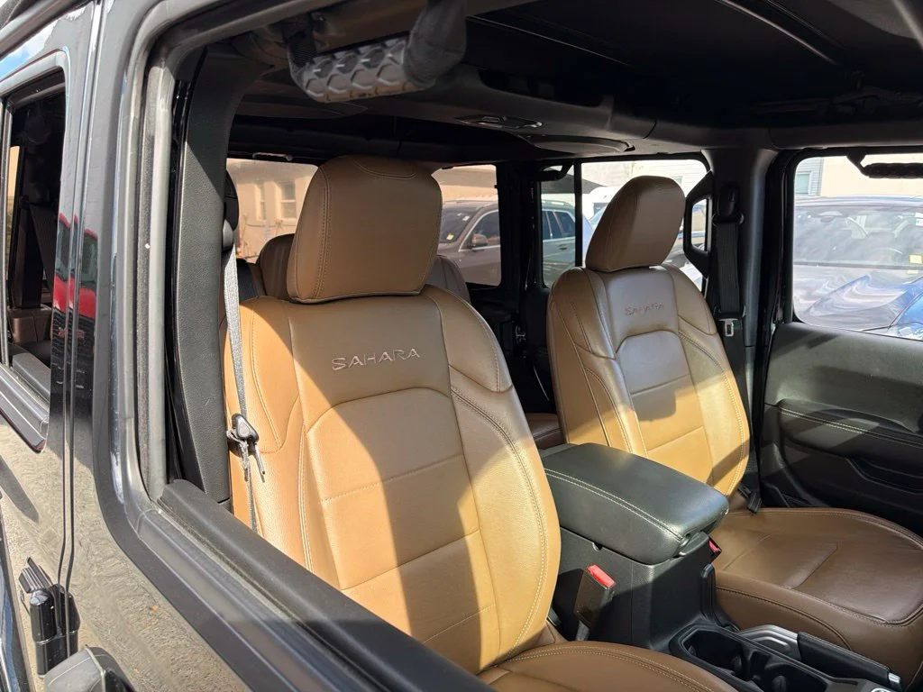 Used 2022 Black Jeep Unlimited Sahara image 15