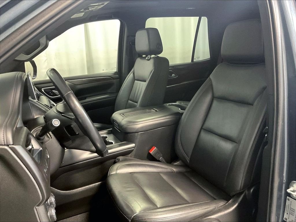 Used 2021 Gray Chevrolet Z71 image 10