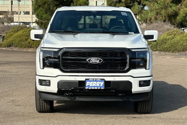 New 2026 Star White Metallic Tri-Coat Ford Lariat® image 28