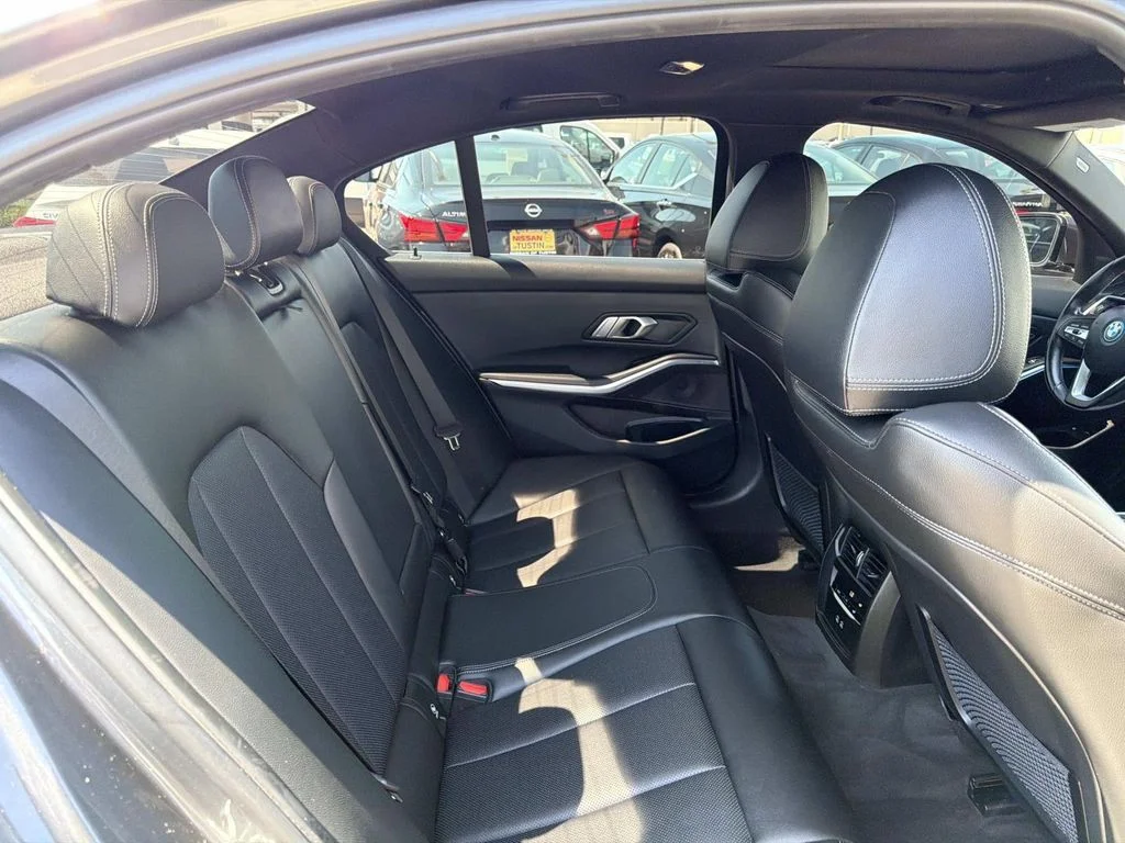 Used 2022 MINERAL GREY METALLIC BMW 330e image 32