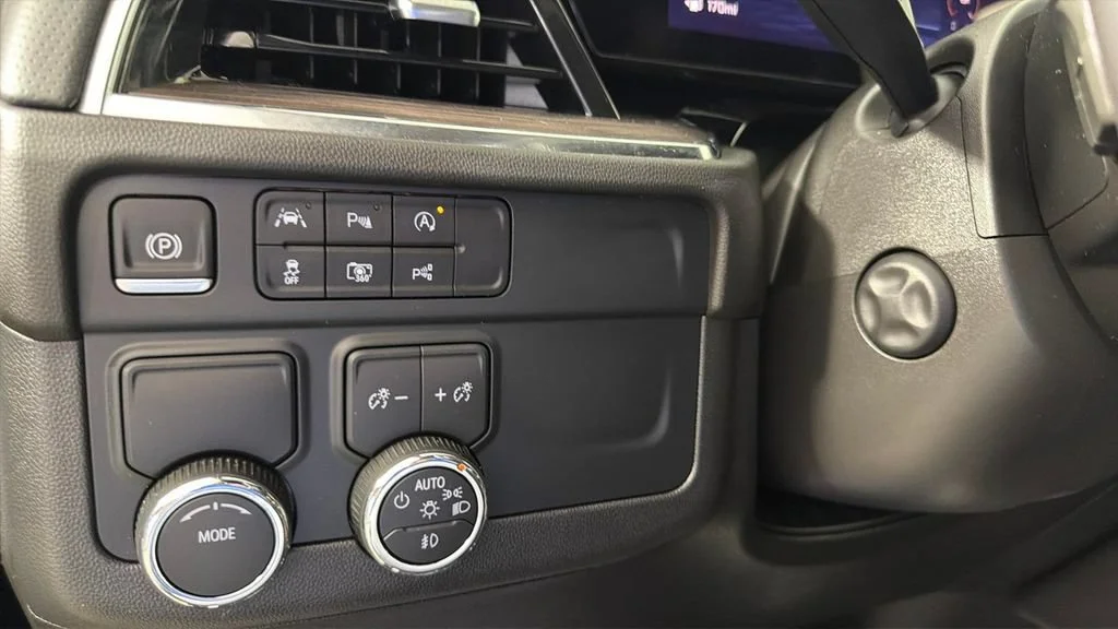 Used 2025 Black Chevrolet Premier image 24