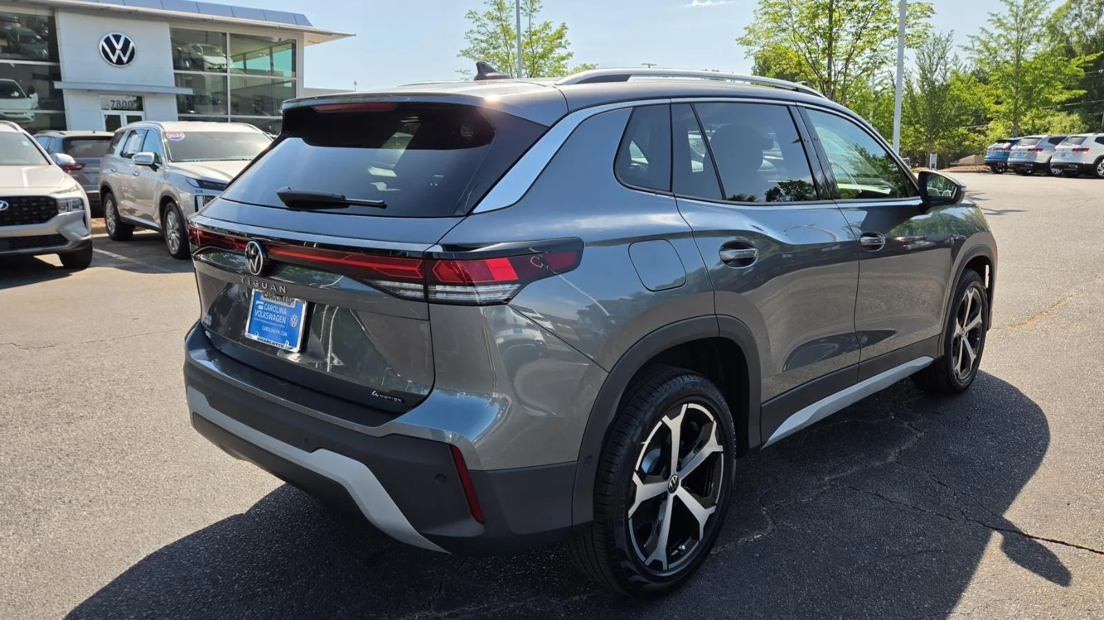 New 2026 Platinum Gray Metallic Volkswagen SE image 6