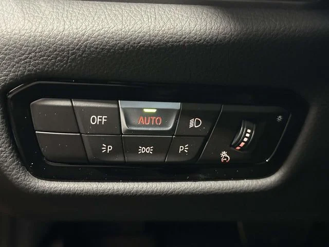Used 2022 Red Toyota 3.0 image 26