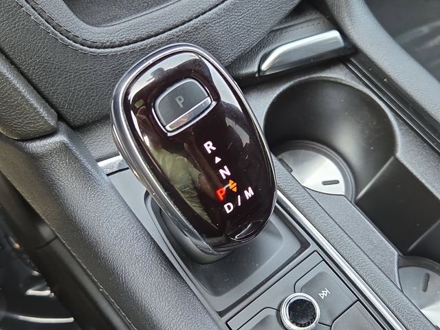 Used 2024  Cadillac Sport image 25