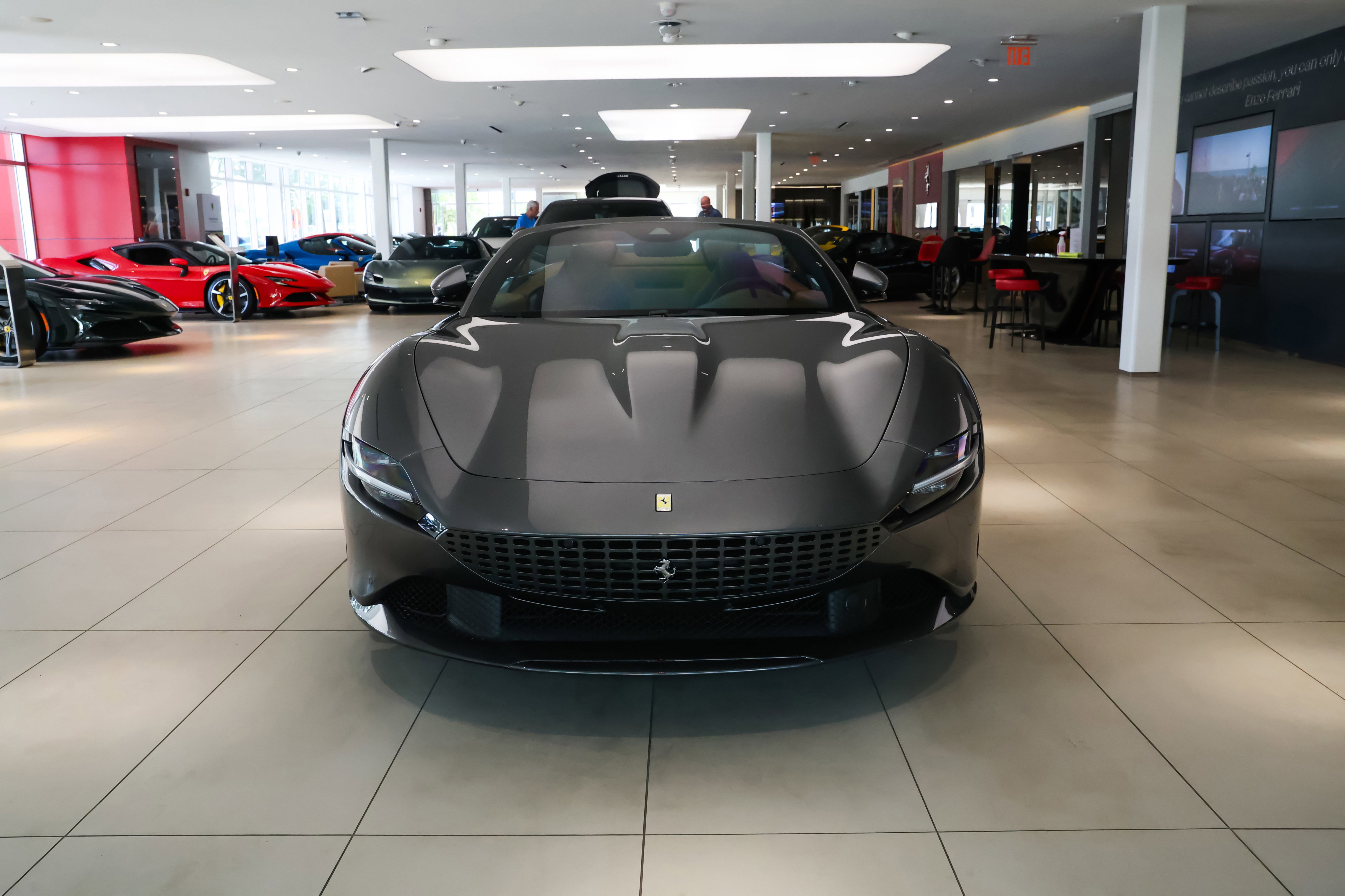 Used 2025 Grigio Silverstone Ferrari  image 30
