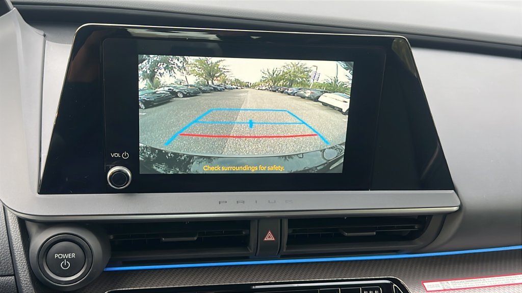 2026 Toyota Prius XLE - Photo 16