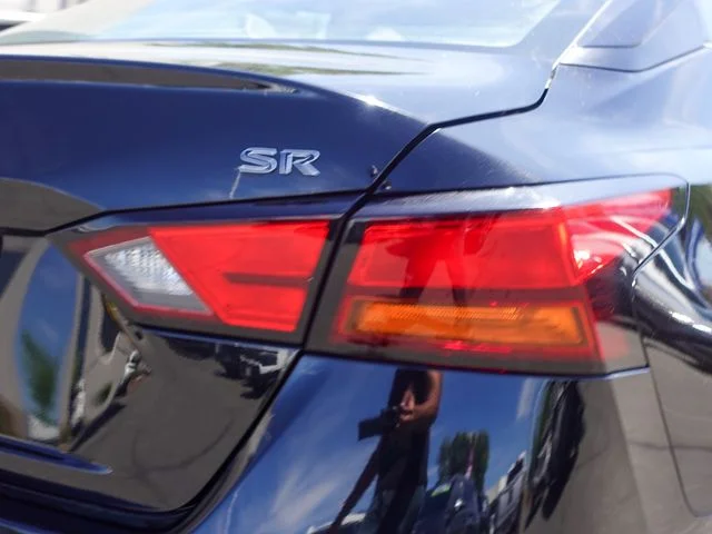 Used 2021 Black Nissan 2.5 SR image 7