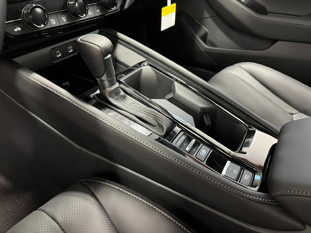 New 2026 Crystal Black Pearl Honda Touring image 17