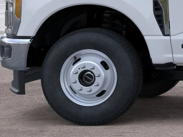 New 2026 Oxford White Ford XL image 19