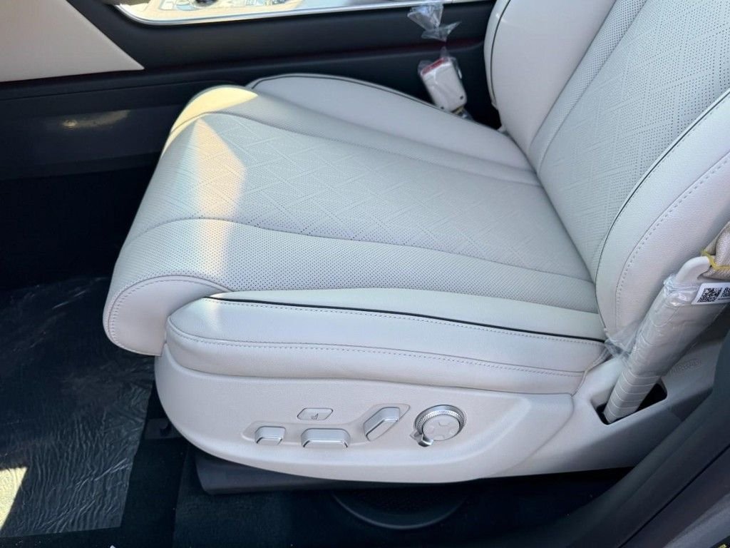 New 2026 Savile Silver Genesis 2.5T PRESTIGE image 10