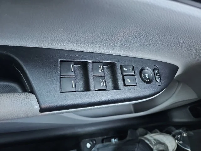Used 2017 Gray Honda EX-L image 26