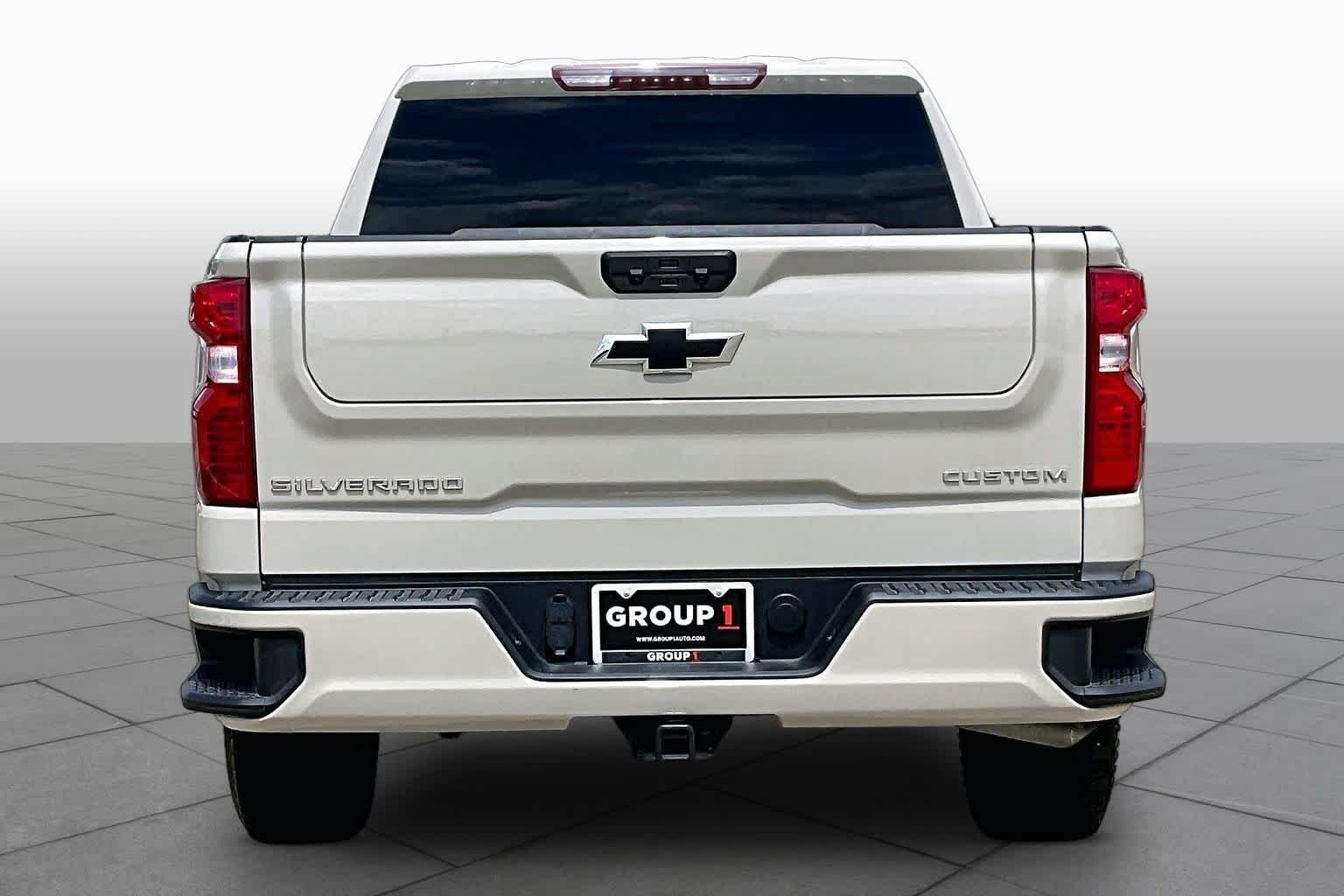 Used 2026 White Sands Chevrolet Custom image 5
