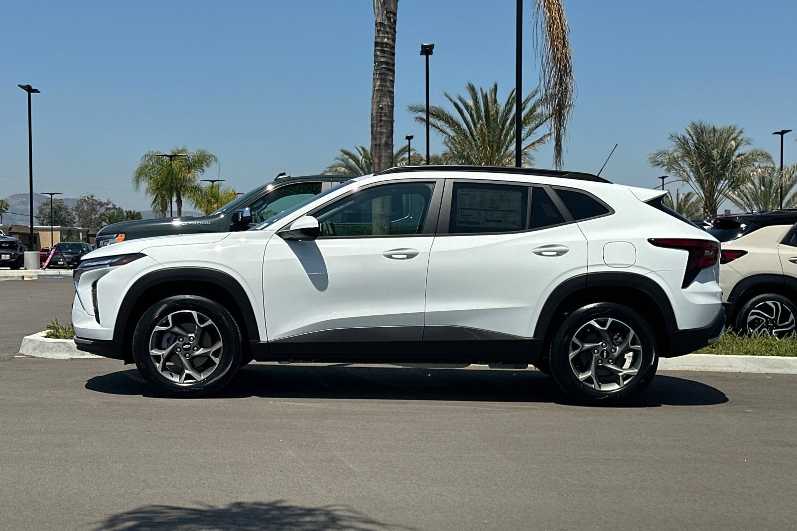 New 2026 Summit White Chevrolet LT image 7