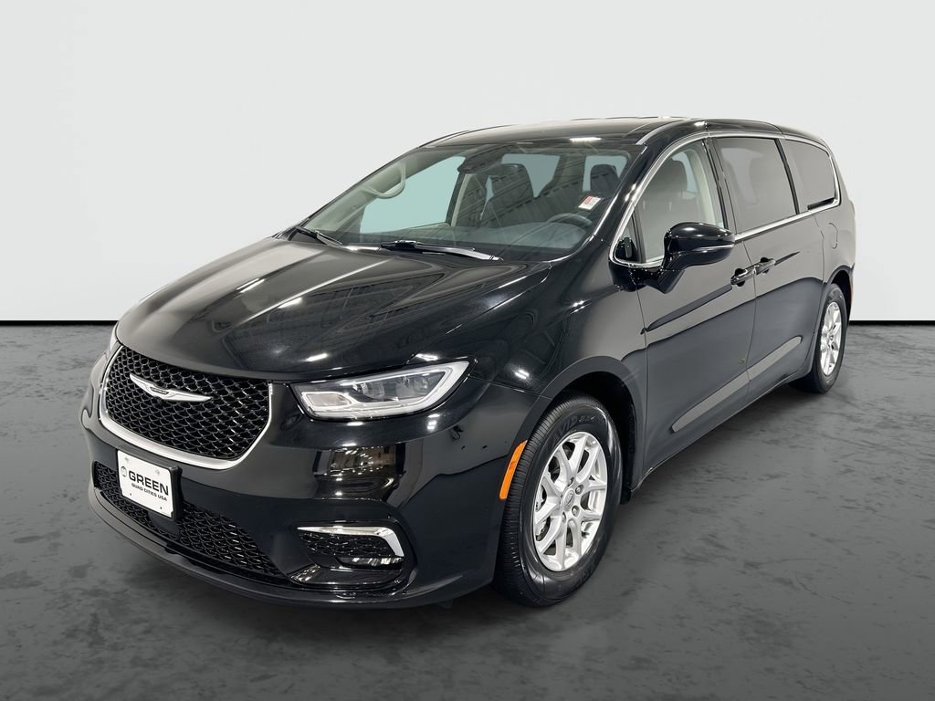 2024 Chrysler Pacifica Touring L's photo