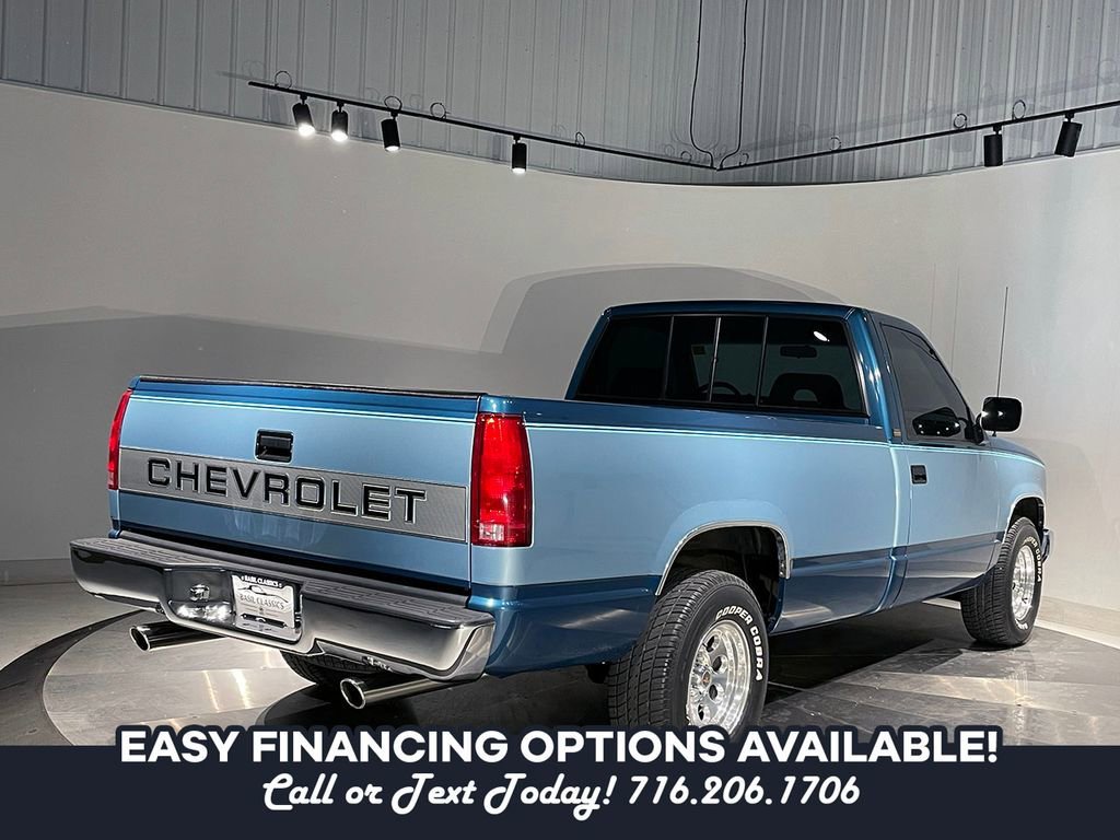 Used 1992  Chevrolet NA image 6