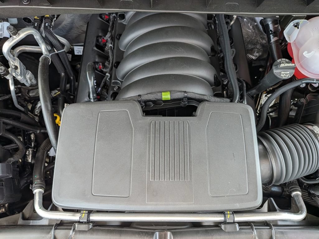 New 2026 Summit White Chevrolet RST image 13
