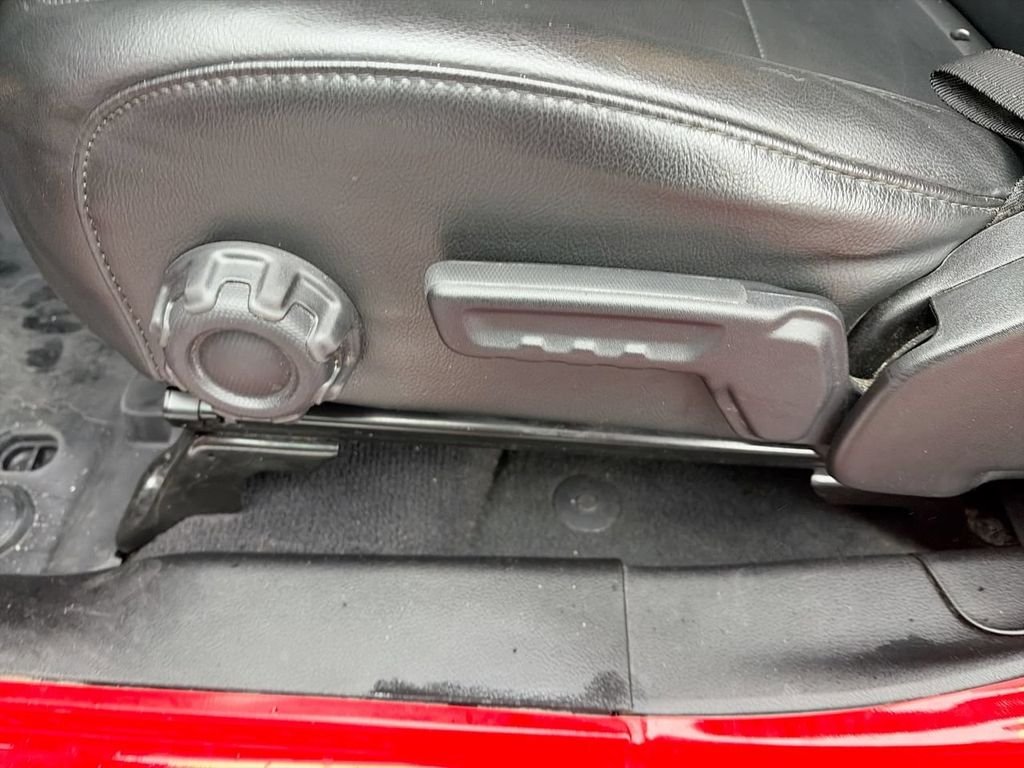 Used 2022 Red Jeep Texas Trail image 15