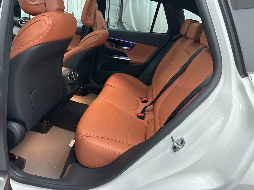 Used 2026 White Mercedes-Benz GLC 300 image 22