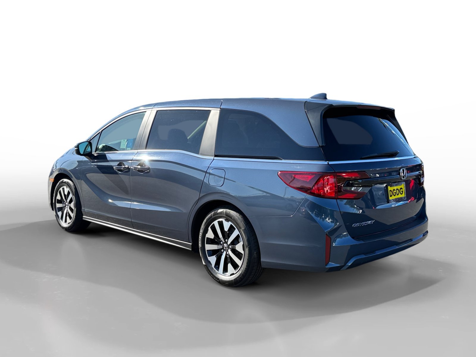 Used 2025 Solar Silver Metallic Honda EX-L image 3