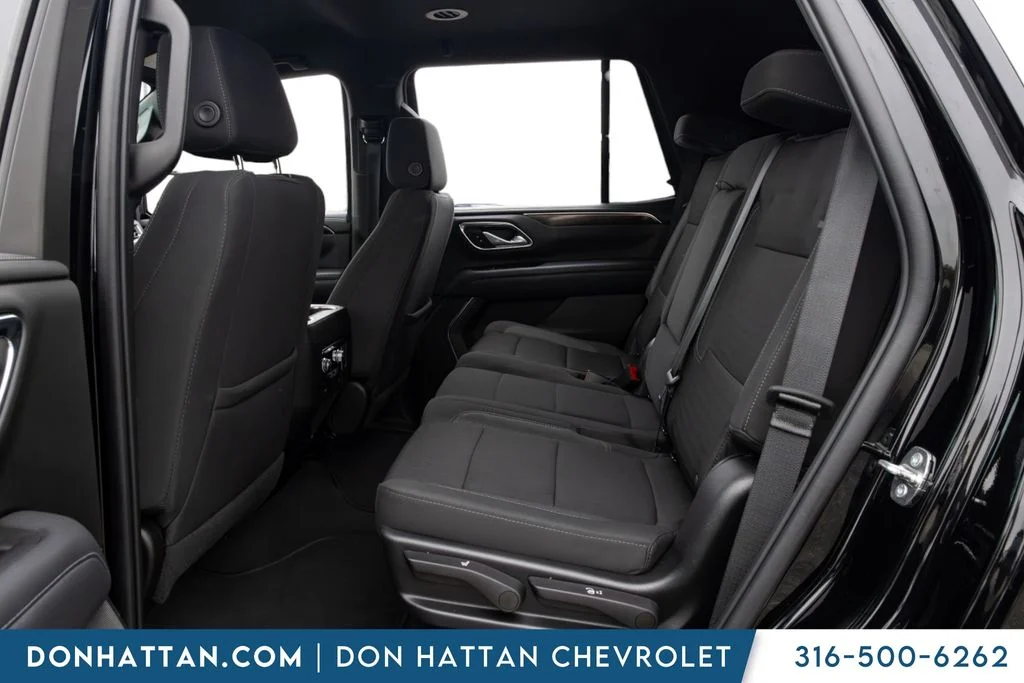 Used 2022 Black GMC SLE image 17