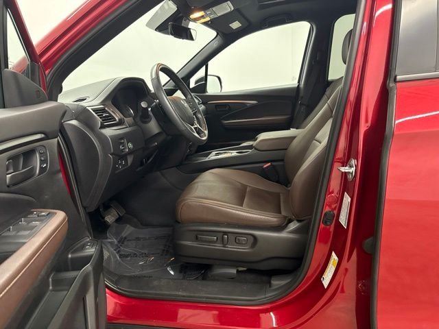 Used 2025 Red Honda EX-L image 15