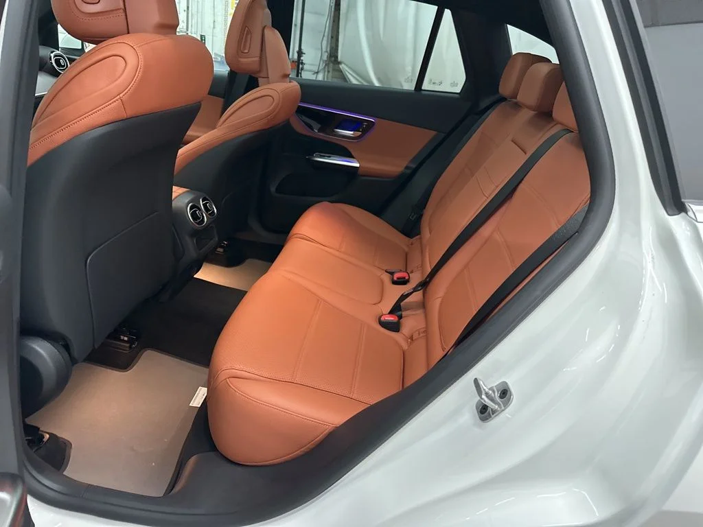 Used 2026 White Mercedes-Benz GLC 300 image 22