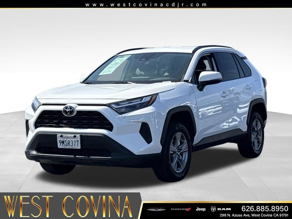 Used 2024 White Toyota XLE image 5