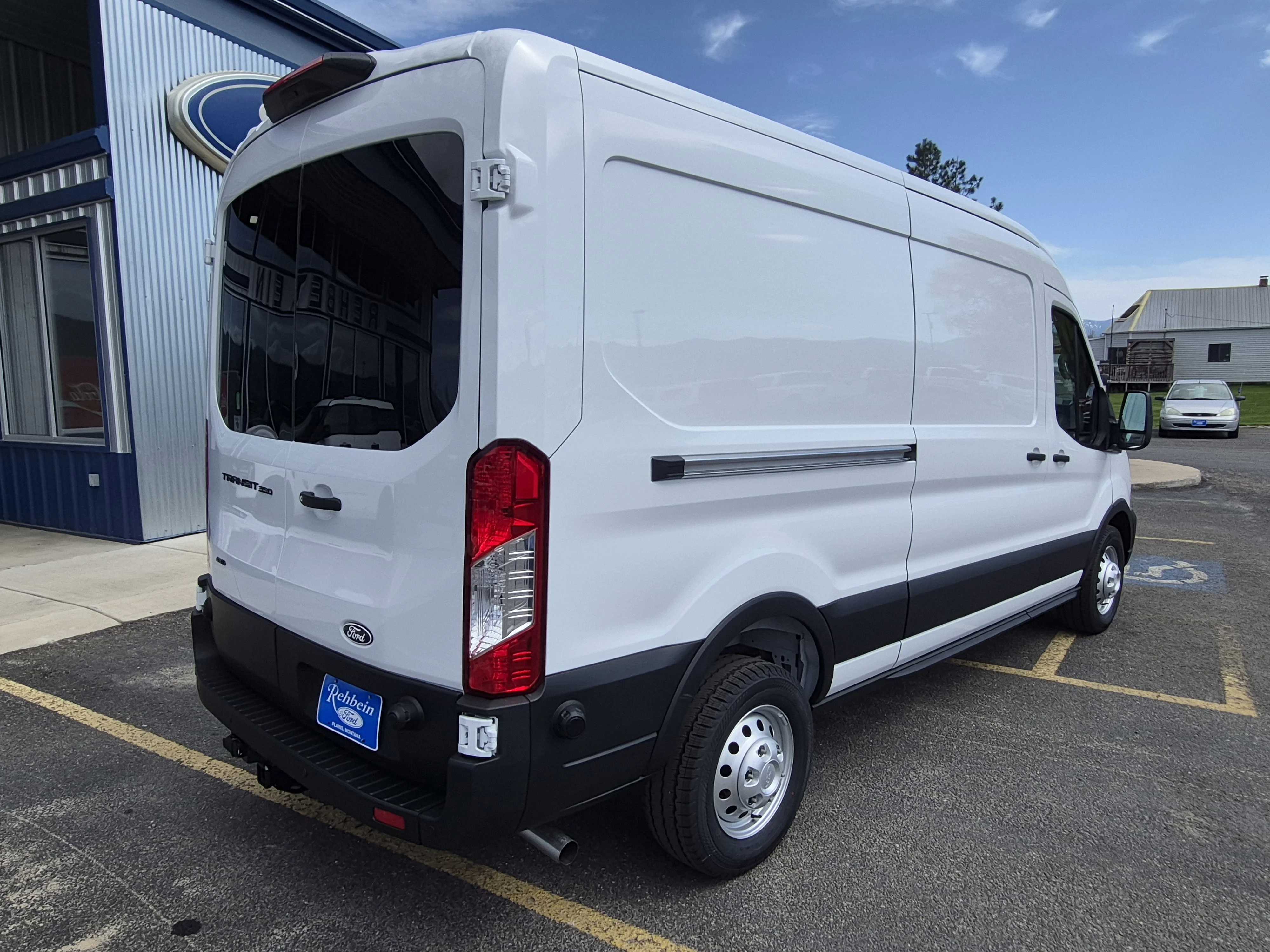 2026 Ford Transit Van Base - Photo 17