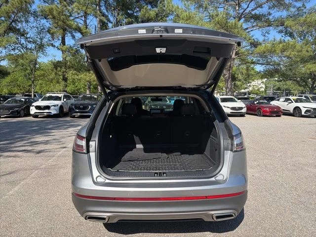 Used 2021 Silver Lincoln Reserve image 17