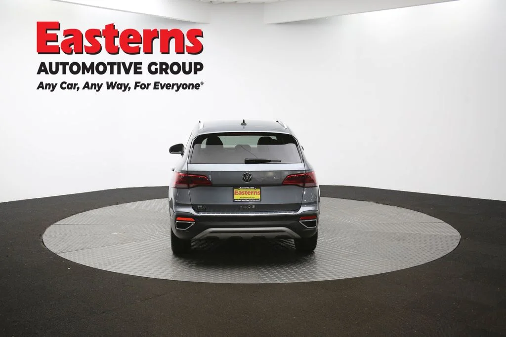 Used 2023 Gray Volkswagen 1.5T SE image 35
