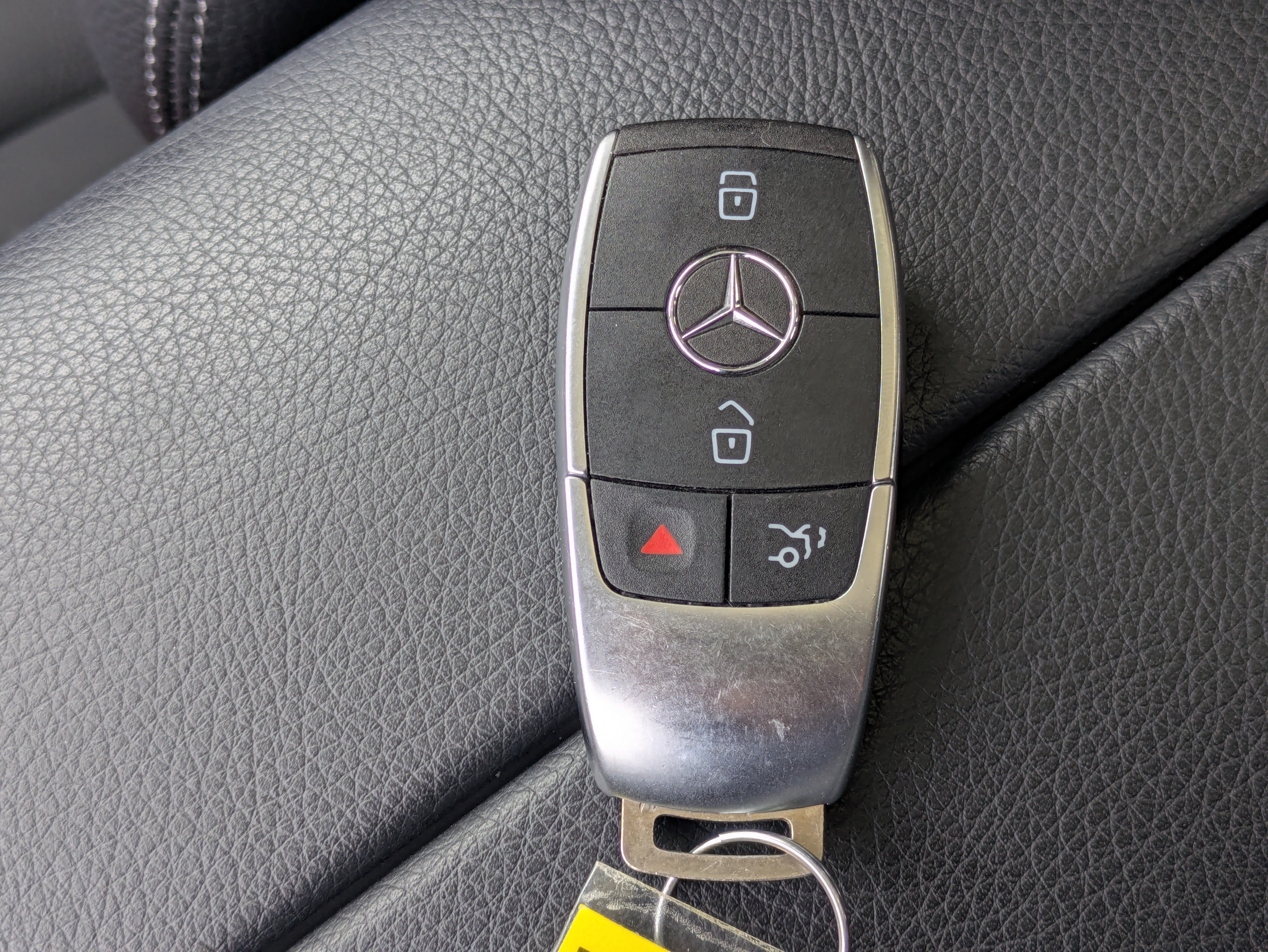 Certified Used 2022 Black Mercedes-Benz GLC 300 image 29